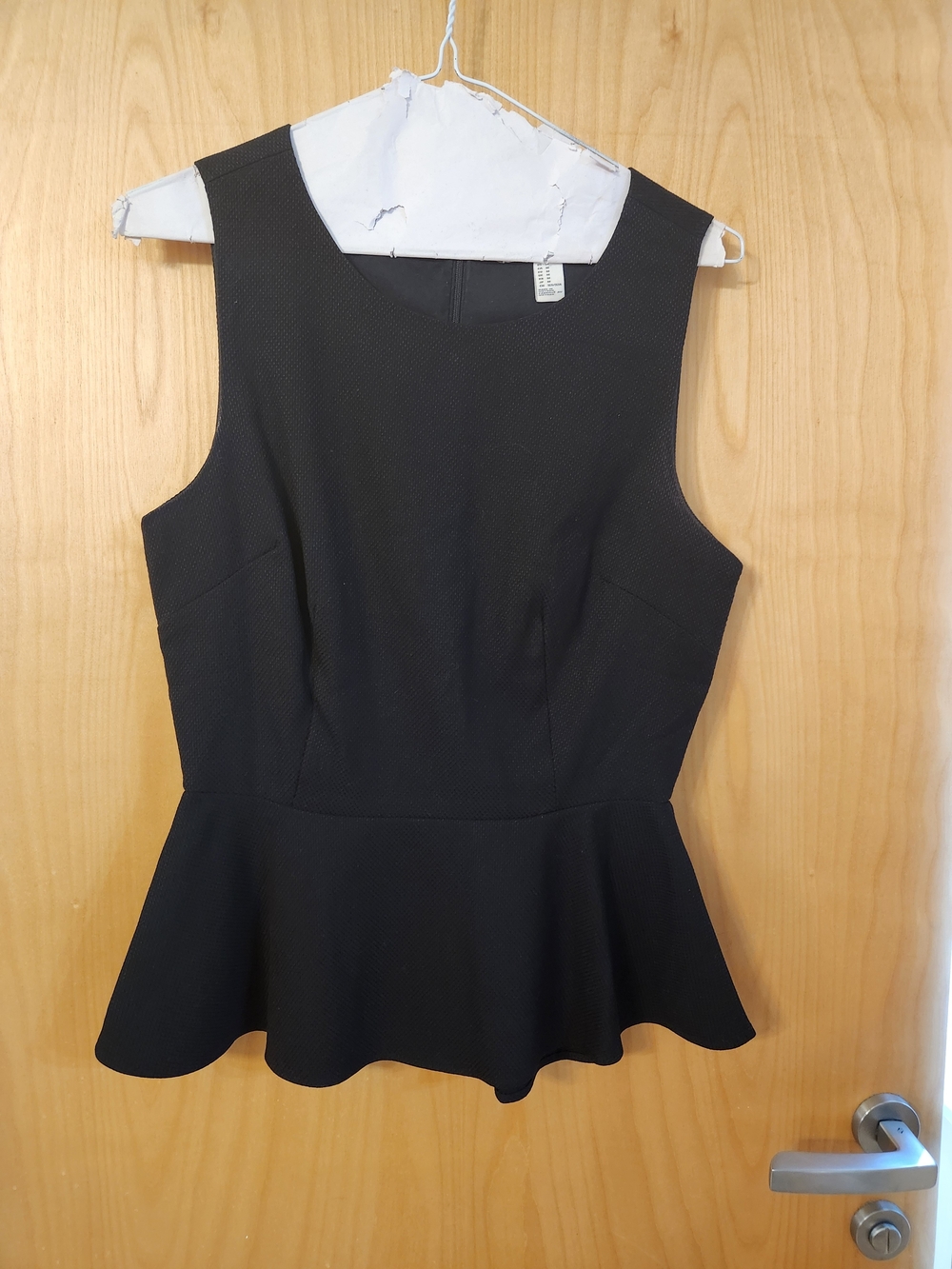 Forever 21 Black Sleeveless Peplum Tank Top